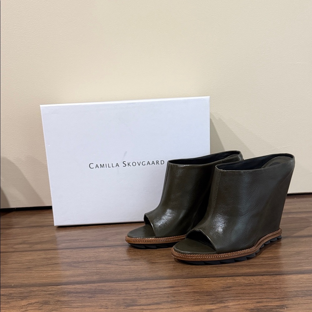 Camilla Skovgaard Dark Green Leather Wedge Sandals